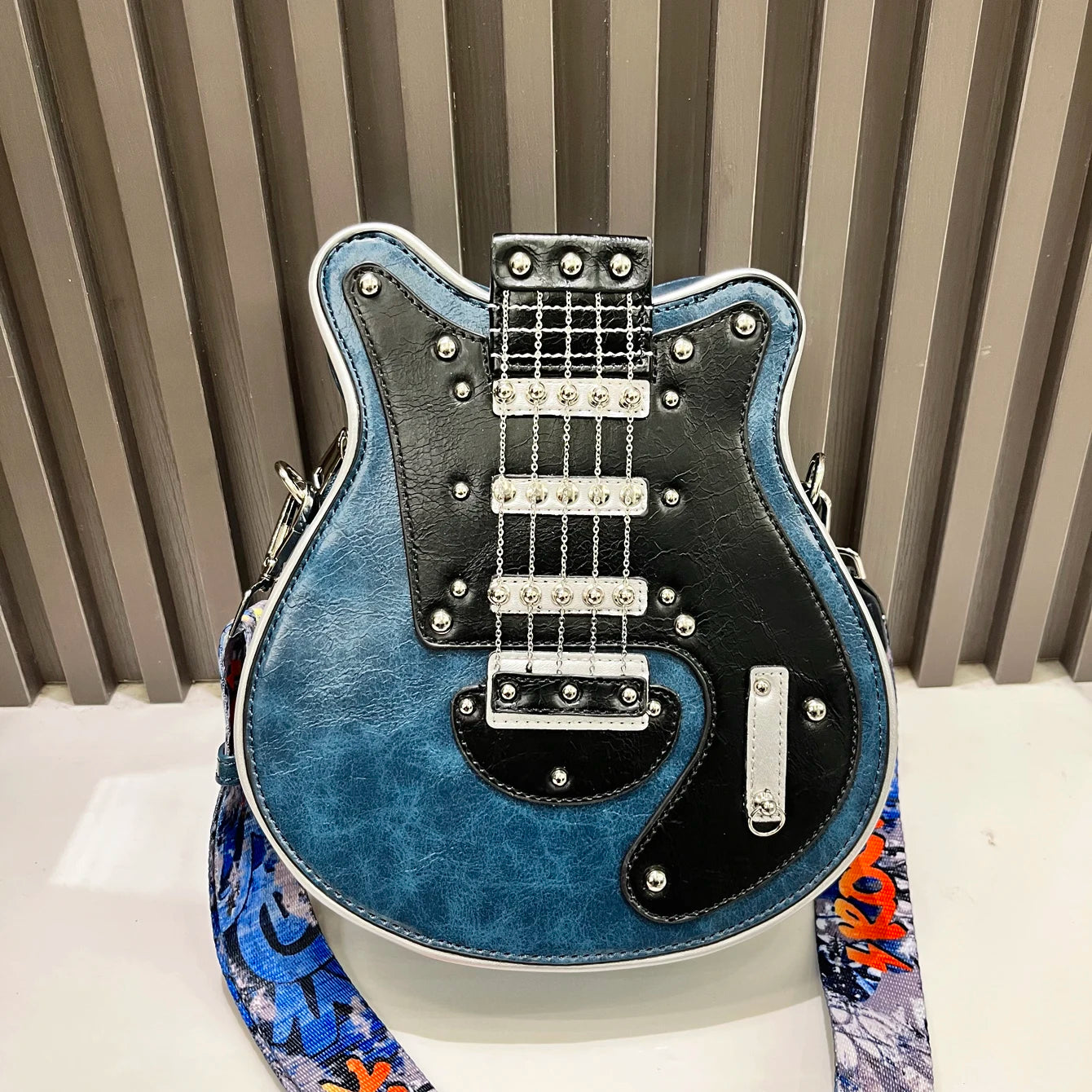 S1833e10637ff4d16a6c9726a46e42fc62